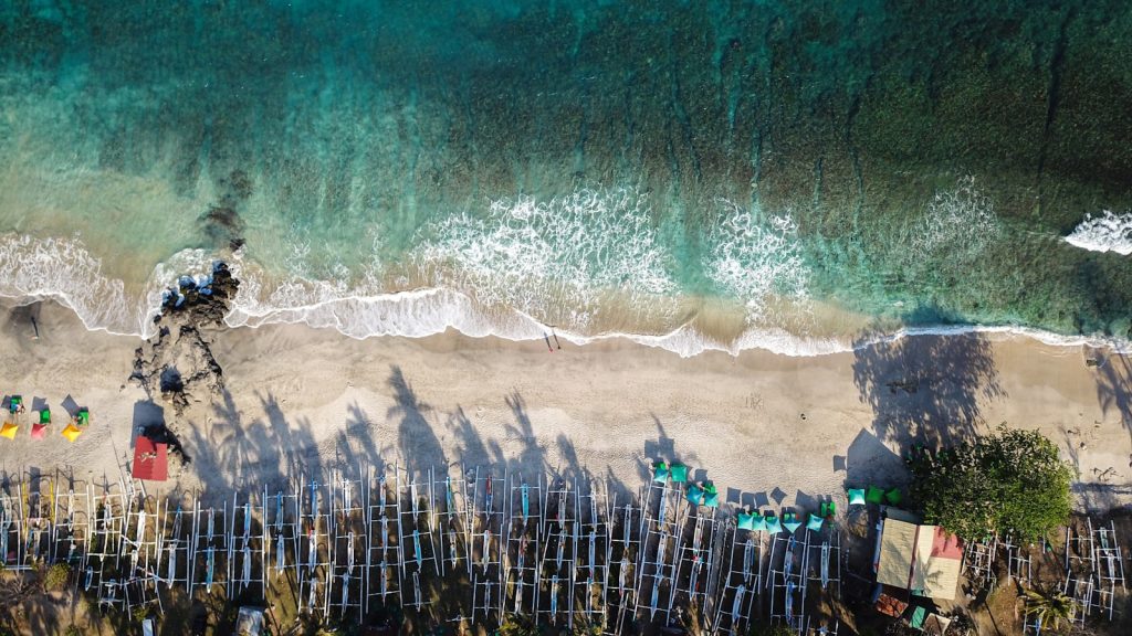 Perbedaan KEK Kura Kura Bali dan KEK Sanur: Tabel Banding untuk Investor